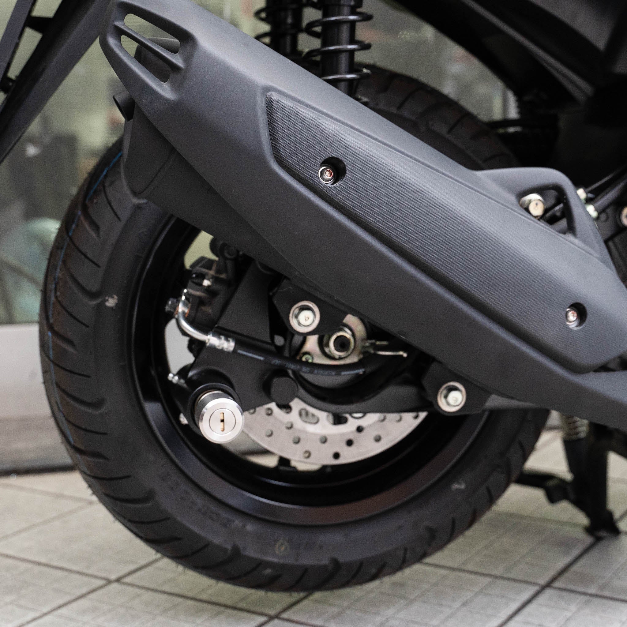 Tricity 125