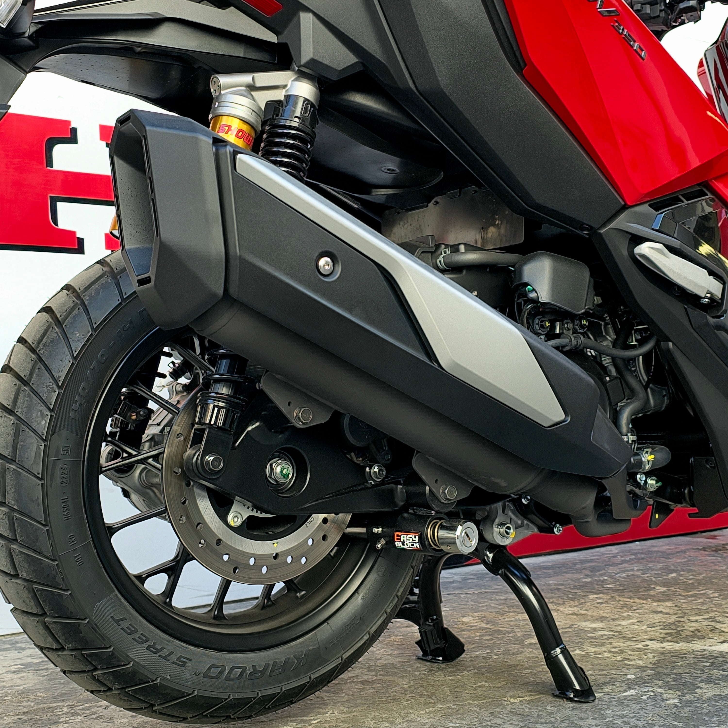 HONDA ADV 350