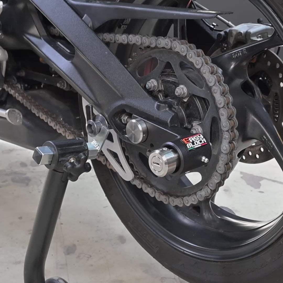 STREET TRIPLE 765