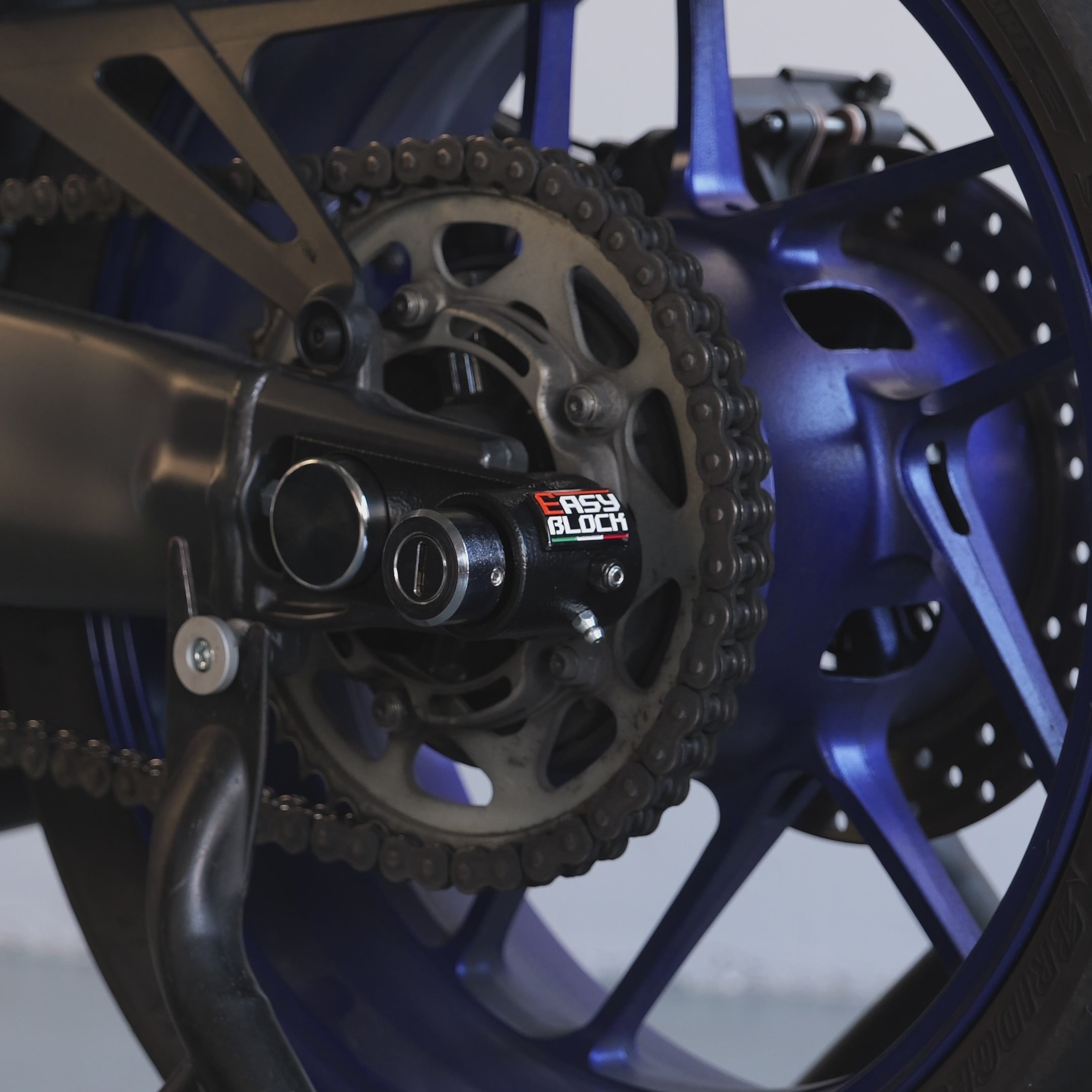 XSR 900